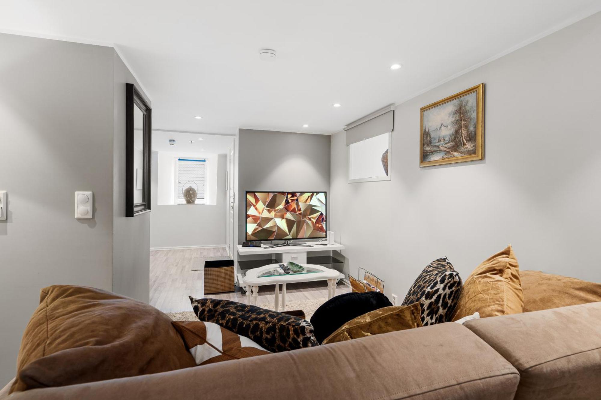 Solsiden Modern Stay: King Beds, Private Entry تروندهايم المظهر الخارجي الصورة